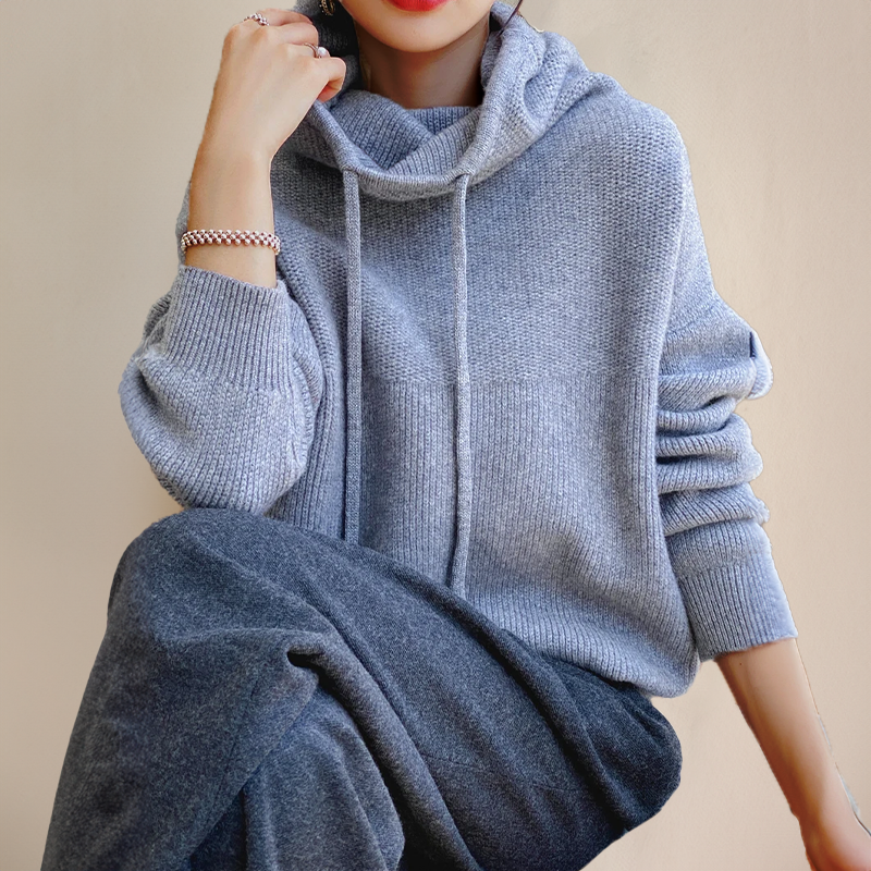 AGATHE - CLASSY HOODIE